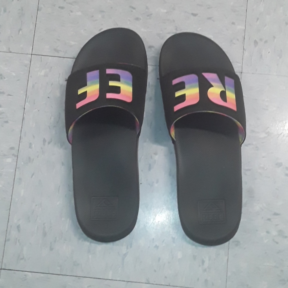 Sandles